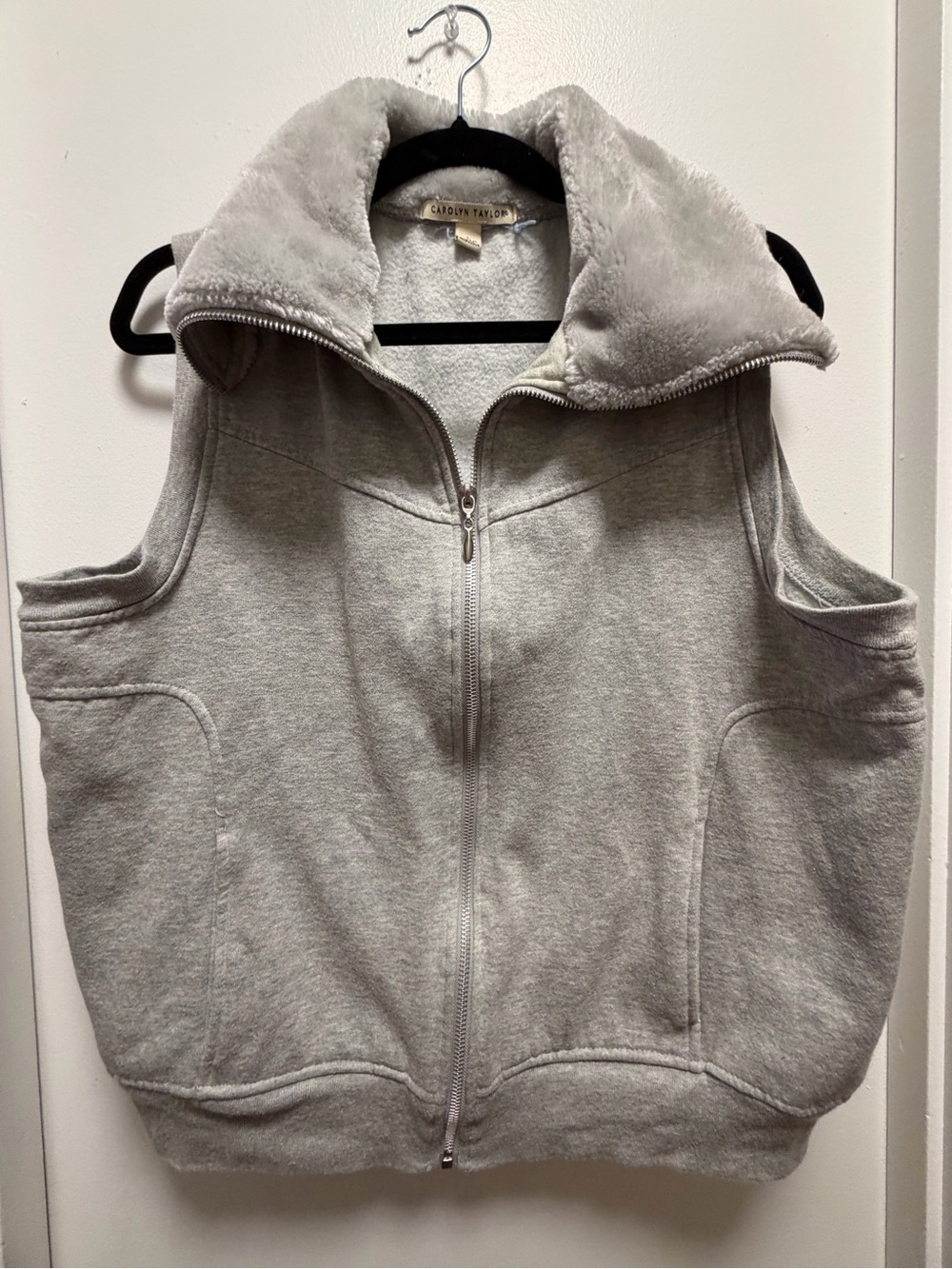 Carolyn Taylor Light Gray Faux-Sherpa Zip-Up Vest